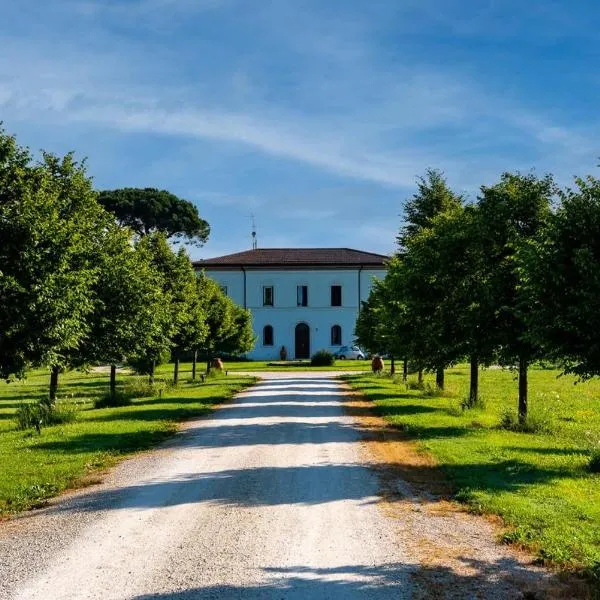 Villa Archi，位于Fossa的酒店