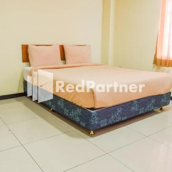Grand Kembar Hotel Mitra RedDoorz,位于万隆的酒店