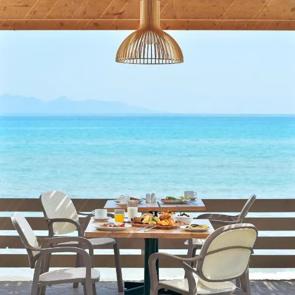 Alykanas Beach Grand Hotel by Zante Plaza，位于Agios Leon的酒店