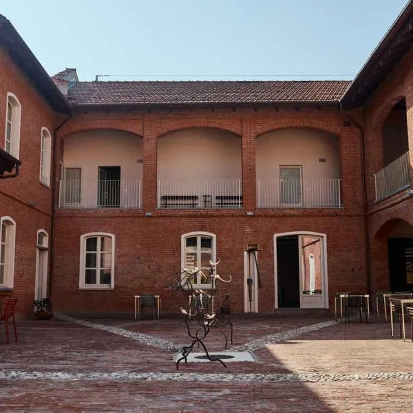 Le Corti di San Rocco，位于Cossombrato的酒店