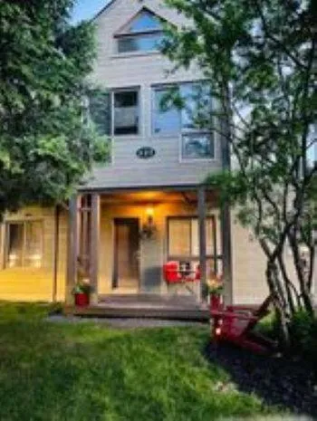 perfect 'lil condo，位于蒙特朗布朗的酒店