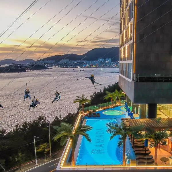 Ramada Plaza by Wyndham Dolsan Yeosu，位于Yŏsu的酒店