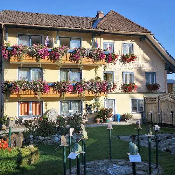 Edelsteinhotel Guniwirt，位于Krakaudorf的酒店