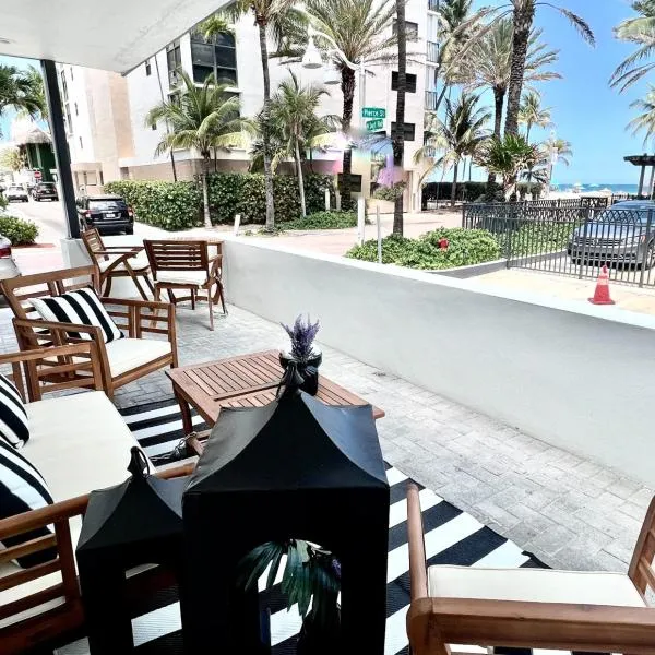 The Pearl Beachside Apartments on Hollywood Beach，位于好莱坞的酒店