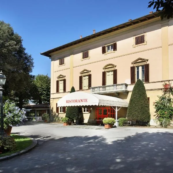 玫瑰别墅酒店，位于Boveglio的酒店