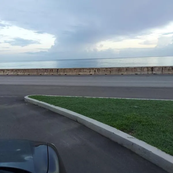 Cozy Ocean Home Jamaica，位于卢西的酒店