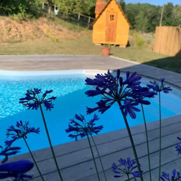 Insolite avec piscine Au Bonheur Comtois，位于龙尚的酒店