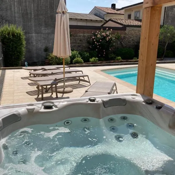 Palazzo Strassoldo bed & breakfast，位于泰奥尔的酒店