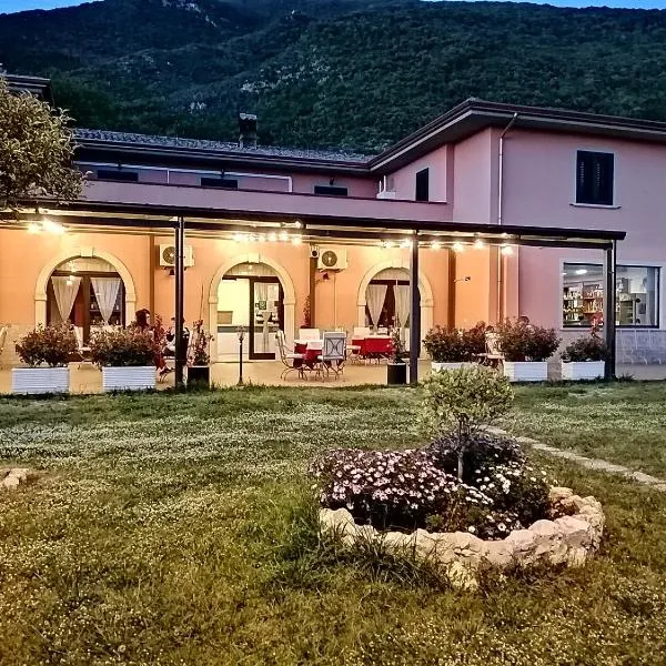 Salisù Country House，位于Conca Casale的酒店