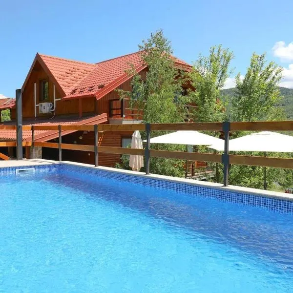 House Breza，位于Kuterevo的酒店