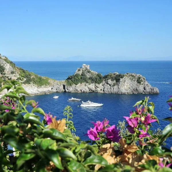 Casa Costiera on the sea Amalfi Coast，位于康加德马里尼的酒店