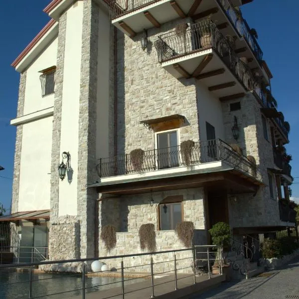 克莱门蒂娜别墅酒店，位于San Valentino Torio的酒店
