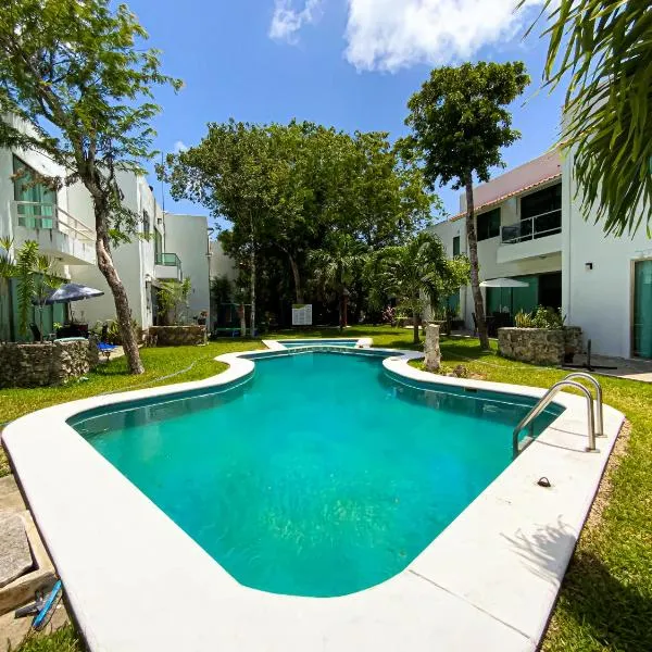 Villa Agua de Cenote de EspacioYocte Playa del Carmen，位于普拉亚卡门的酒店