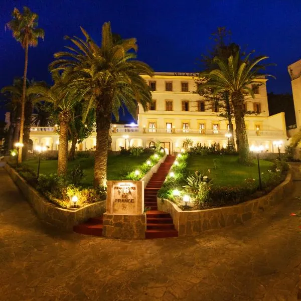 法国别墅格兰德酒店，位于丹吉尔的酒店