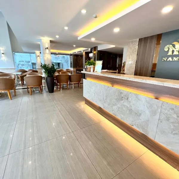 Nam Hy 1 Hotel，位于Ðức Hòa的酒店