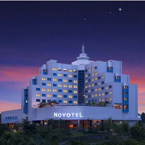 巴厘巴班诺富特酒店，位于Sesumpu的酒店