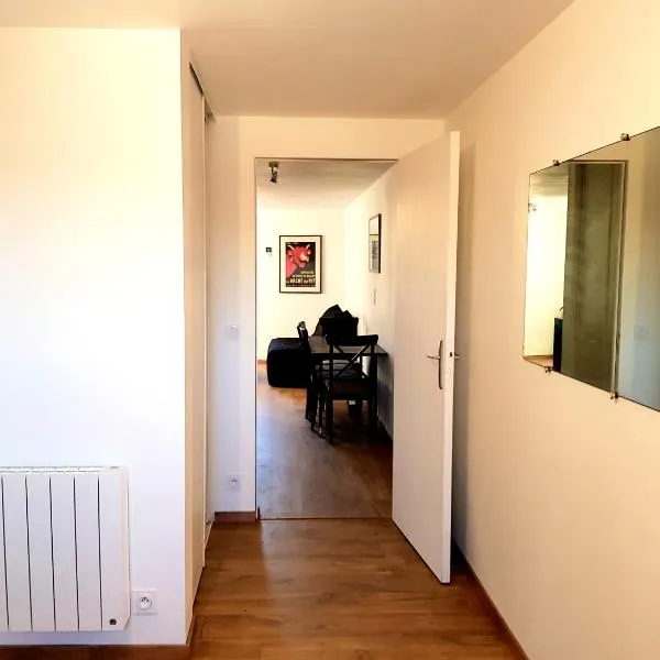 Appartement dans le bourg de Notre Dame du Guildo - Saint-Cast，位于朗西厄的酒店