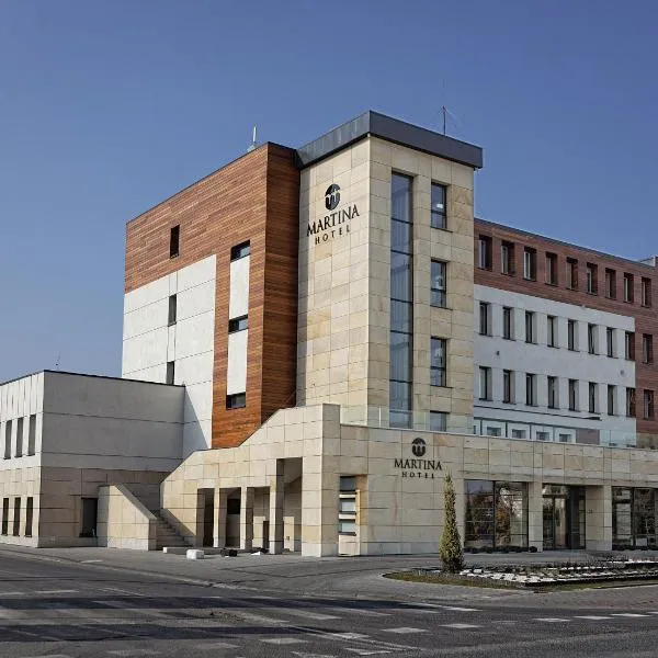 Hotel Martina，位于Janowiec Wielkopolski的酒店