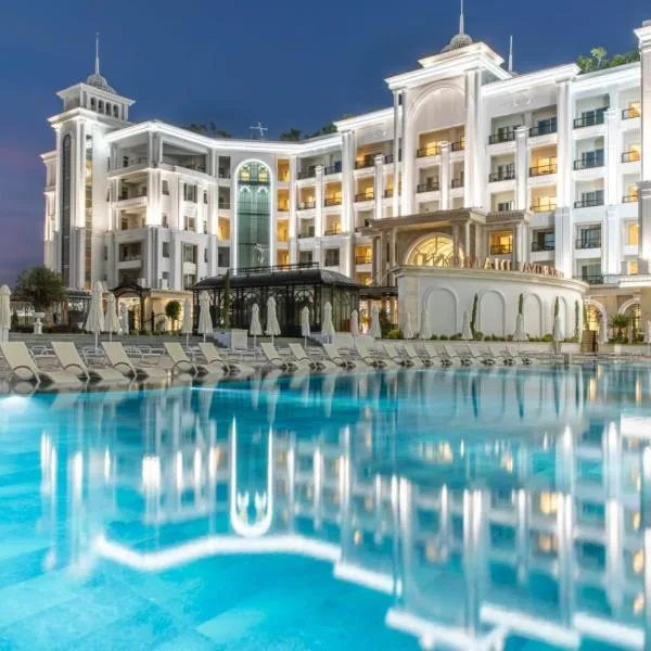 Merit Royal Diamond Hotel & SPA，位于Kormakiti的酒店