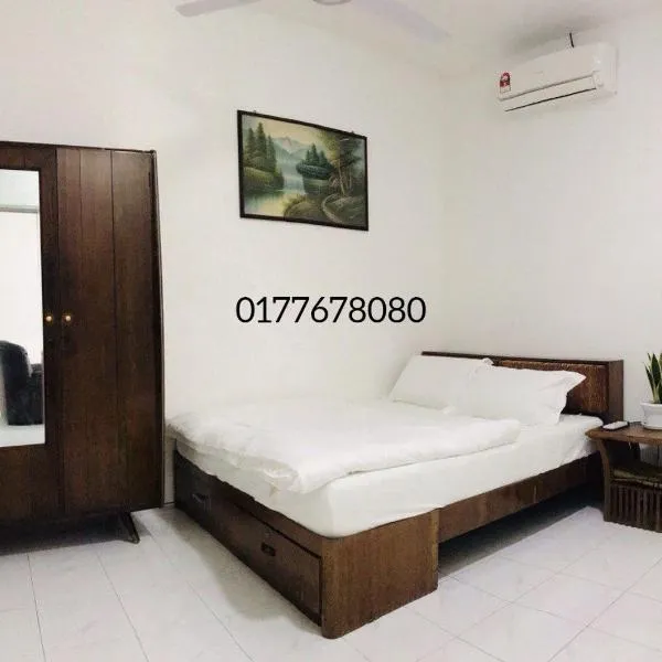 Alyn Homestay Batu Pahat II Wifi，位于Kampong Lapis Jiden的酒店