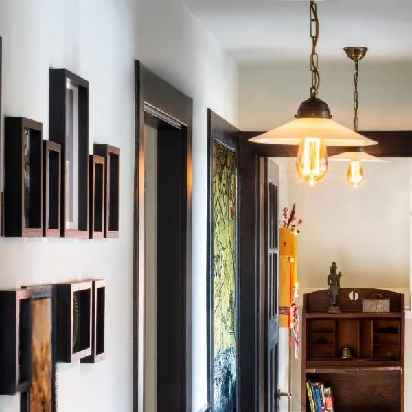 Bed & Breakfast - Gallery 't Speelhuys，位于布雷达的酒店