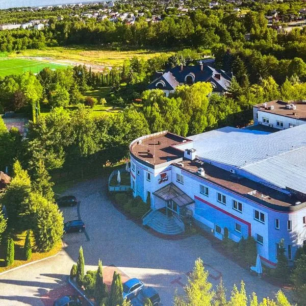 Hotel Soccer Sport，位于拉多姆斯科的酒店