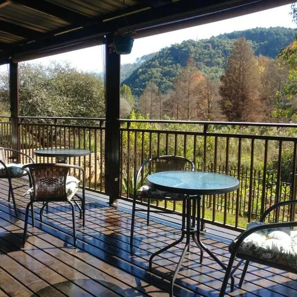 Ebeneezer Self-Catering Guesthouse in the Lowveld，位于Sabie的酒店