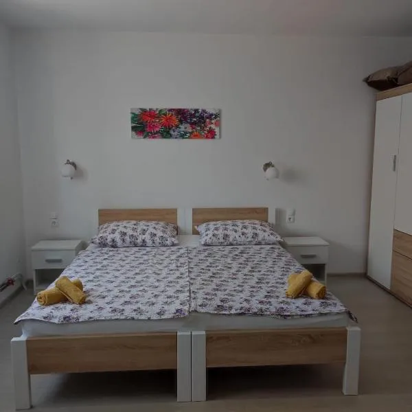 Apartman Markešić 3，位于Ripci的酒店