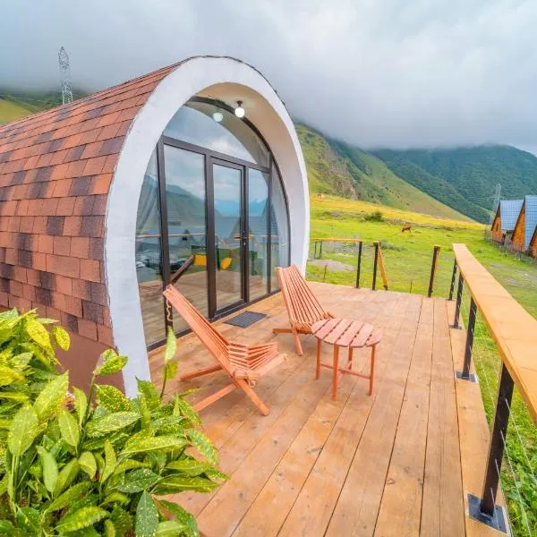 Kazbegi Glamping，位于卡兹贝吉的酒店