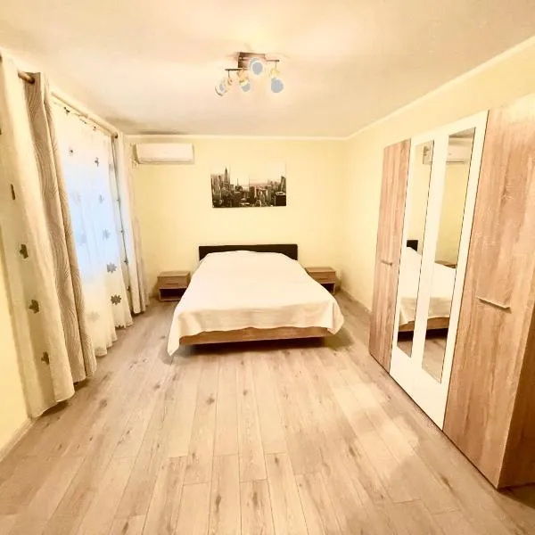 Apartment modern in Sulina，位于克里尚的酒店