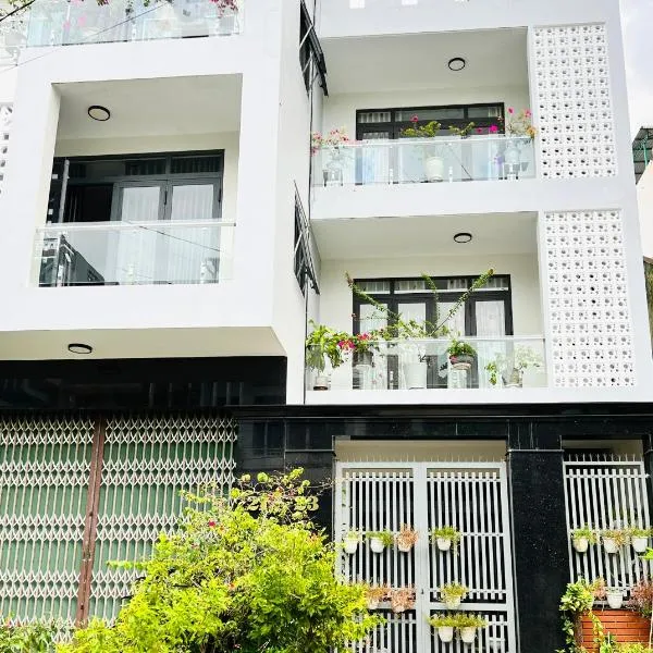 Cô Ba Homestay，位于Phương Phi的酒店