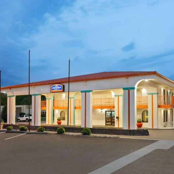 Howard Johnson by Wyndham Chattanooga Lookout Mountain I-24，位于查塔努加的酒店