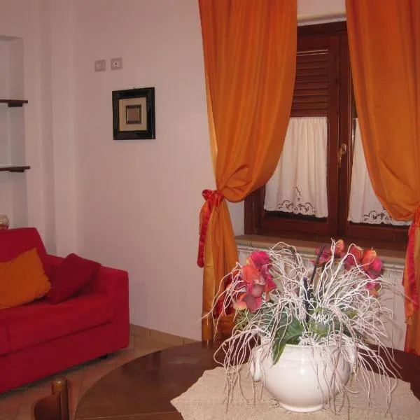 La Casetta Arancione appartamento，位于Stroncone的酒店