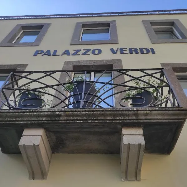 Palazzo Verdi Holiday Viterbo，位于维泰博的酒店