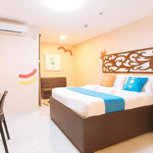 Sans Hotel at Algers Suites Marikina by RedDoorz，位于马尼拉的酒店