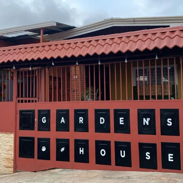 Gardens House, Airport Juan Santamaría, Alajuela, San José，位于阿拉胡埃拉的酒店