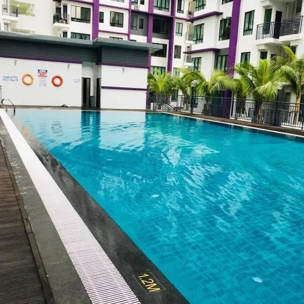 D'sarang Cinta Homestay Swimming Pool Melaka，位于艾尔克如的酒店