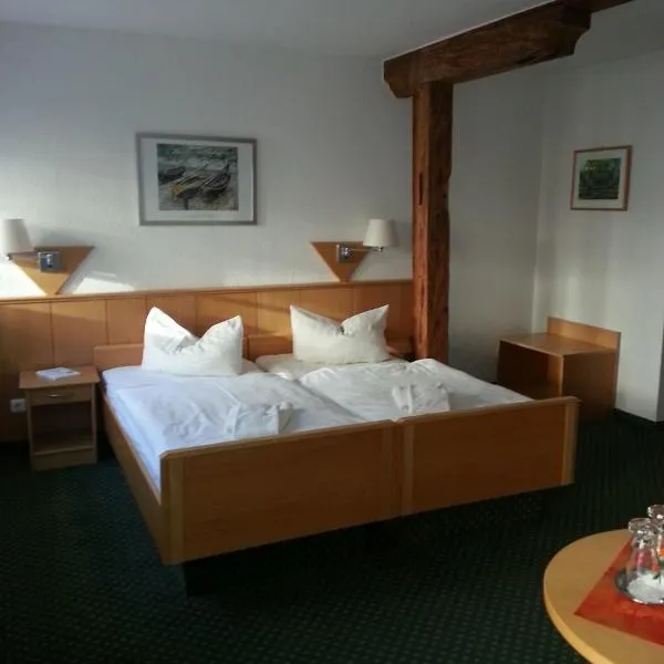 施罗斯酒店，位于Seehof的酒店