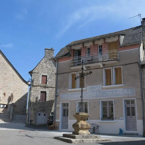 L'Ancien Poste，位于Saint-Cyprien-sur-Dourdou的酒店
