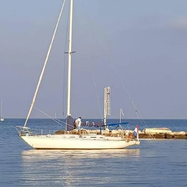 La tua stanza a vela sul mare，位于巴里的酒店