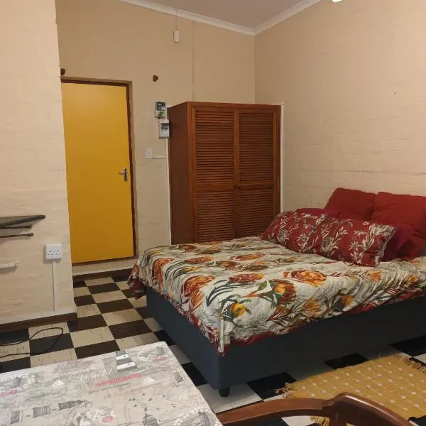 Peaceful 1-bedroom granny flat in Sunnyside，位于Makhanda的酒店