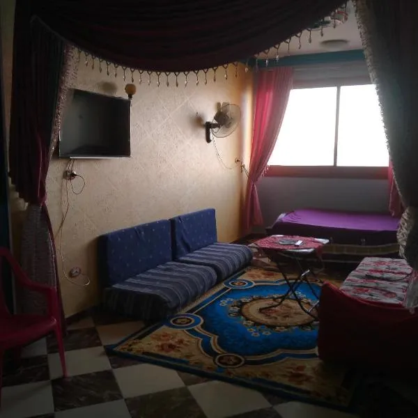 شقق وشليهات رشيد علي ضفاف بحيره قارون，位于‘Ezbet Sa‘dî Mugâwir的酒店