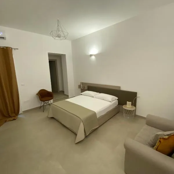 ViaMazzini24-Suite，位于阿韦特拉纳的酒店