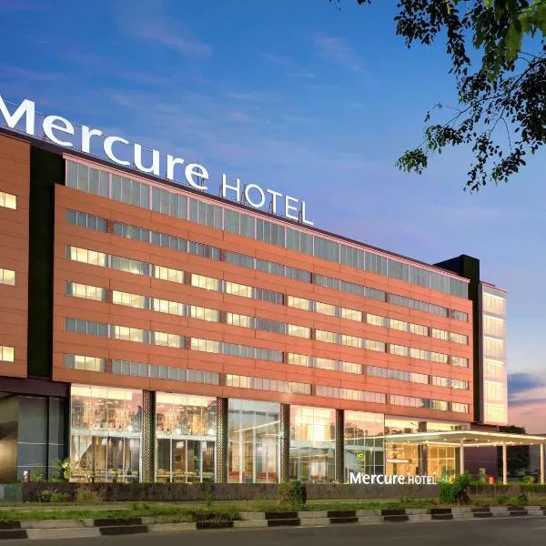 Mercure Makassar Nexa Pettarani，位于Jongaya的酒店