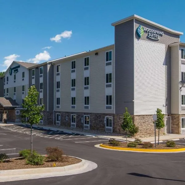 WoodSpring Suites Lynchburg VA，位于Agricola的酒店