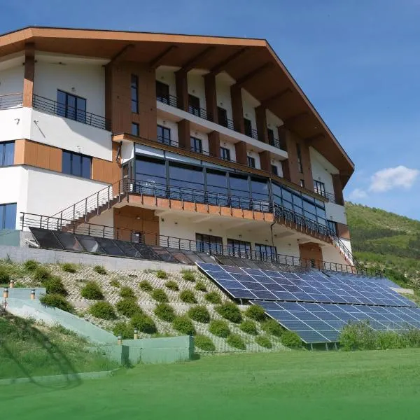 Abi Green Hotel Prevallë，位于普里兹伦的酒店