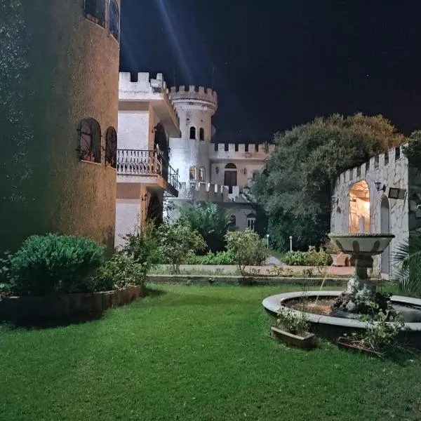 海边城堡别墅，位于阿特米达的酒店