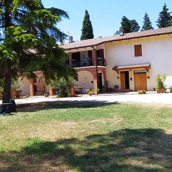 Casale in collina vista Assisi,Brufa di Torgiano，位于布鲁法的酒店