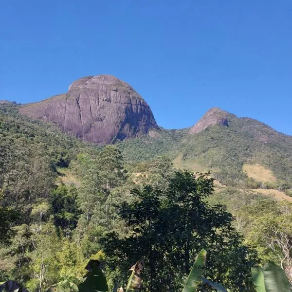 Lumiar Eco Lodge - Chalé Pedra Riscada，位于新弗里堡的酒店