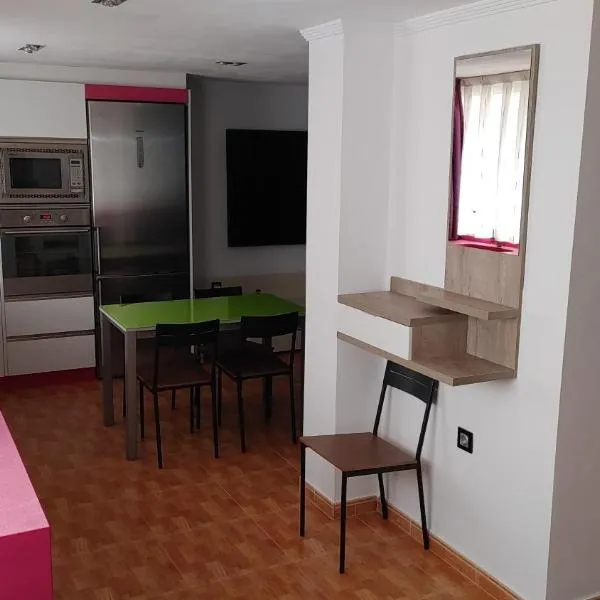 Apartamento Climatizado Vacacional，位于Villalonga的酒店